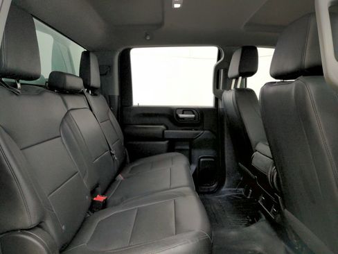 Used 2021 Chevrolet Silverado 2500 W/T image 38