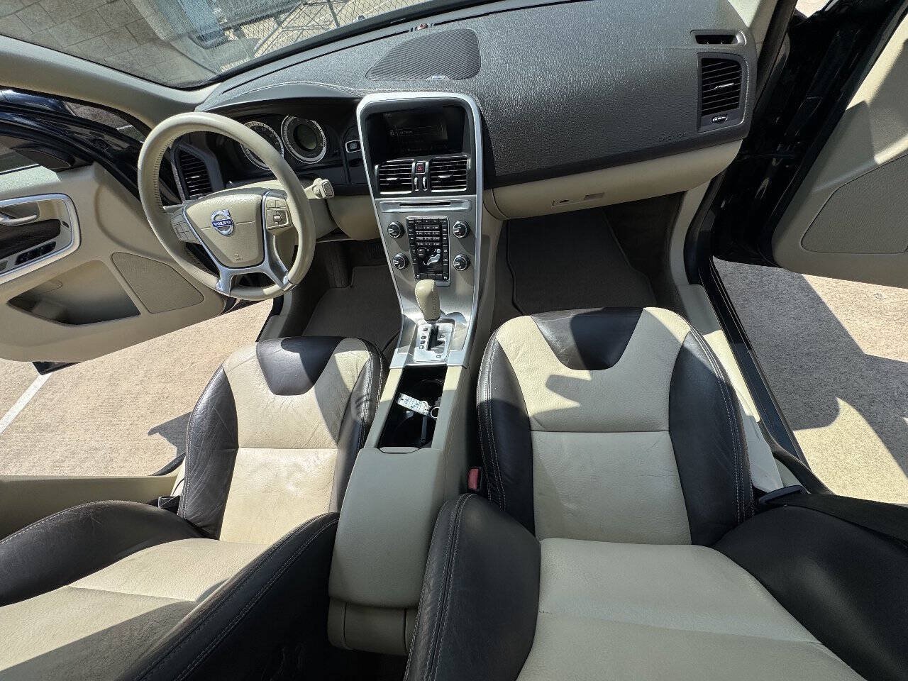 Used 2012 Volvo XC60 T6 AWD/4WD image 30
