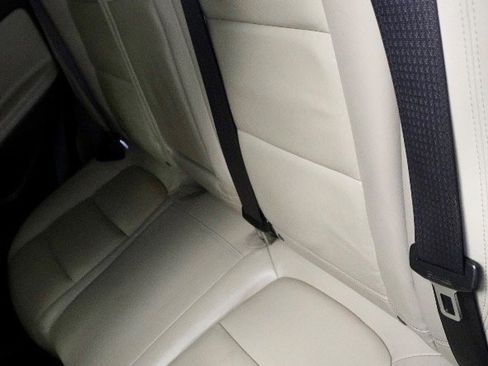 Used 2018 Buick Encore Premium image 5