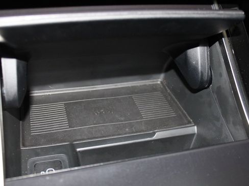 Certified 2026 Land Rover Range Rover Evoque Dynamic SE image 24