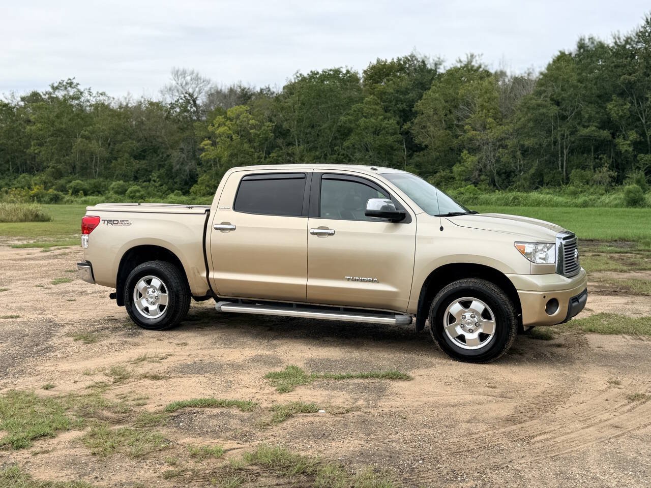 Used 2010 Toyota Tundra Limited RWD image 7