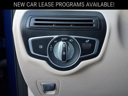 Used 2022 Mercedes-Benz GLC 300 image 12