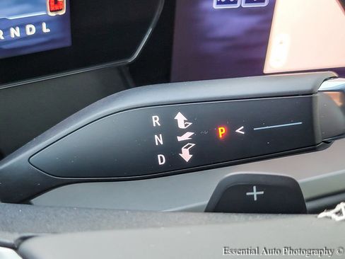 New 2026 Chevrolet Traverse LT w/ Midnight/Sport Edition image 16