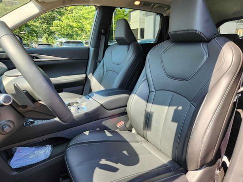 Certified 2026 INFINITI QX60 Luxe w/ Cargo Package AWD/4WD image 7