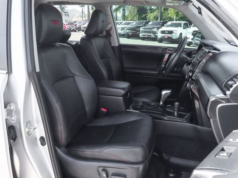 Used 2022 Toyota 4Runner TRD Off-Road Premium w/ Moonroof Package AWD/4WD image 48