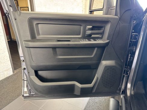 Used 2025 RAM 2500 Tradesman AWD/4WD image 32