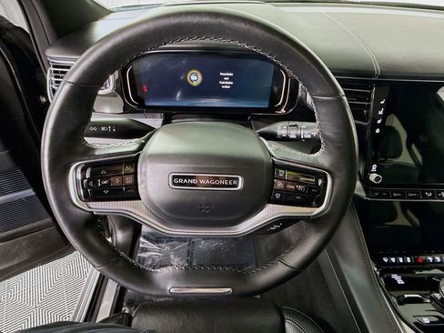 Used 2022 Jeep Grand Wagoneer Series I AWD/4WD image 23