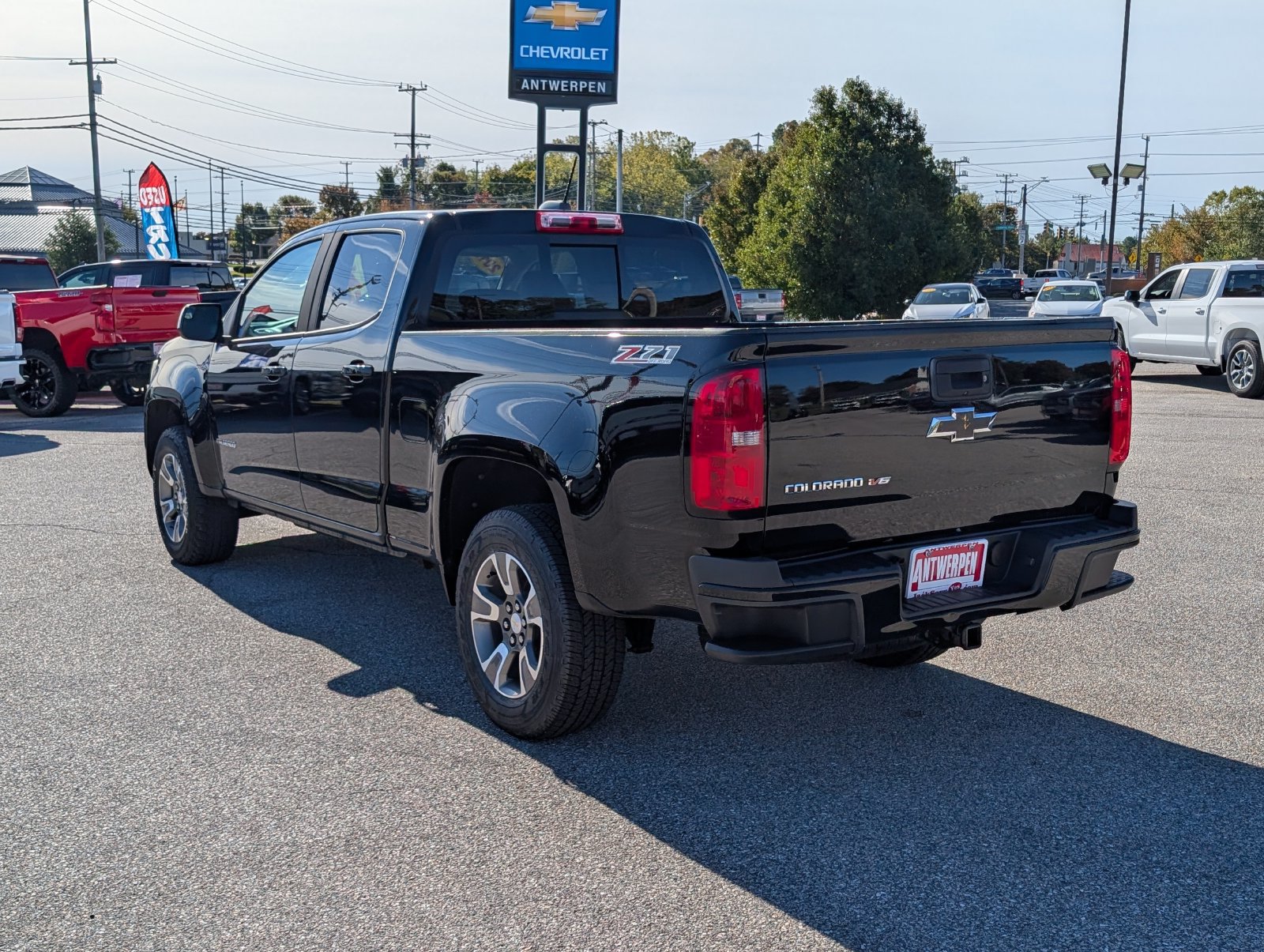 Used 2018 Chevrolet Colorado Z71 AWD/4WD image 5