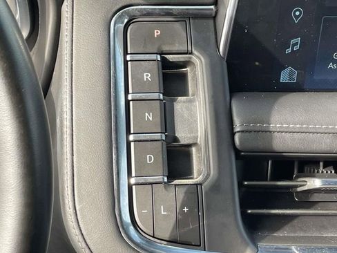 Used 2023 Chevrolet Tahoe Z71 w/ Z71 Off-Road Package image 27