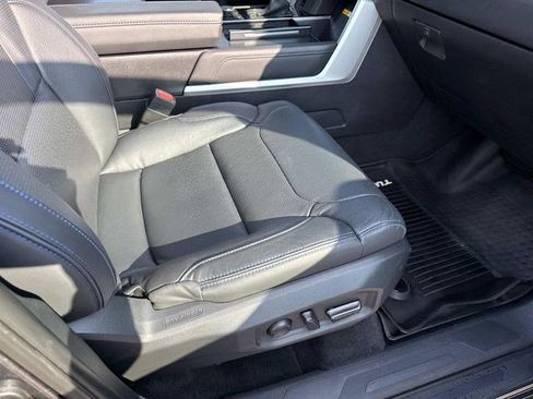 Used 2024 Toyota Tundra Platinum image 10