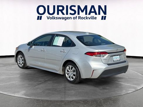 Used 2024 Toyota Corolla LE FWD image 4