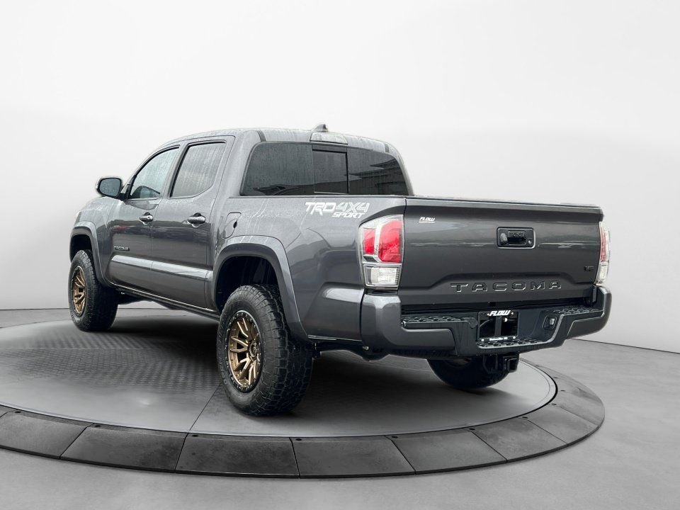 Used 2021 Toyota Tacoma TRD Sport AWD/4WD image 5