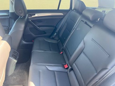 Used 2019 Volkswagen Golf Alltrack SE AWD/4WD image 17