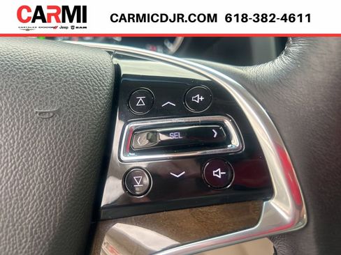Used 2020 Cadillac Escalade Luxury AWD/4WD image 17
