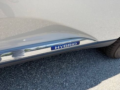 Used 2014 Lexus RX 450h FWD image 9
