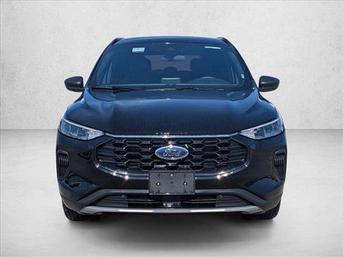 Used 2025 Ford Escape ST-Line image 2