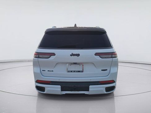 Used 2023 Jeep Grand Cherokee L Summit AWD/4WD image 4