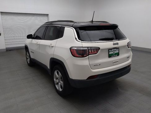 Used 2018 Jeep Compass Latitude w/ Popular Equipment Group AWD/4WD image 5