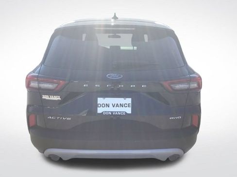 Used 2023 Ford Escape Active AWD/4WD image 4