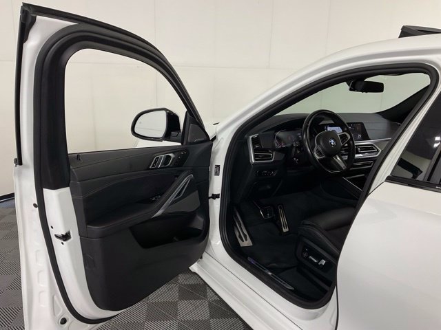 Certified 2023 BMW X6 xDrive40i w/ M Sport Package AWD/4WD image 28