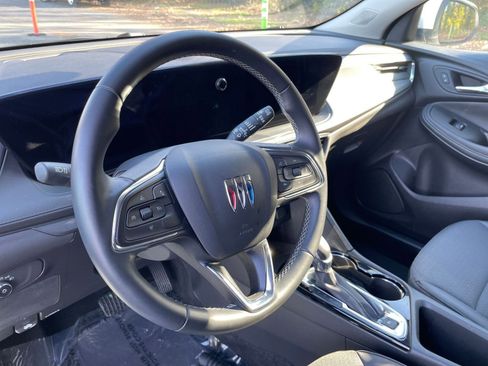 Used 2025 Buick Encore GX Preferred image 25