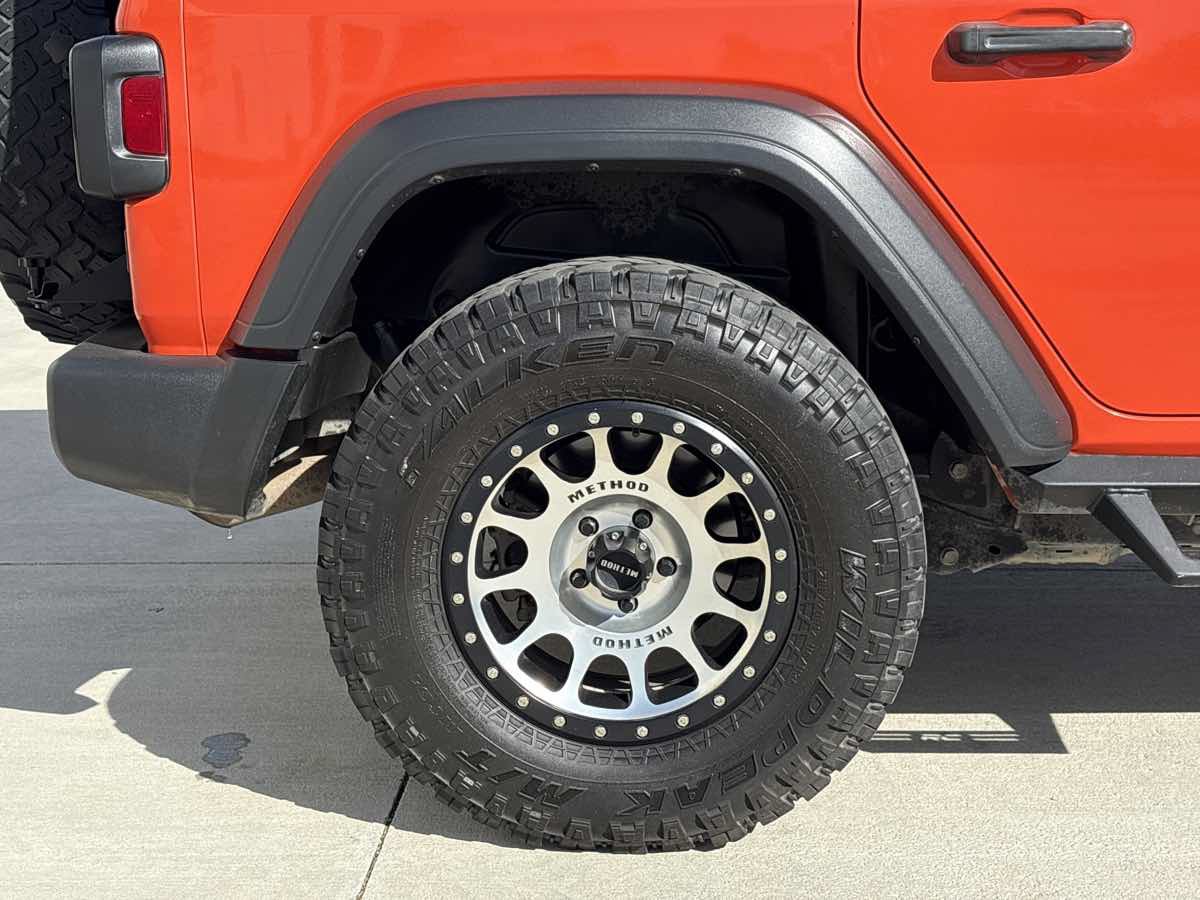 Used 2018 Jeep Wrangler Unlimited Sport S AWD/4WD image 9