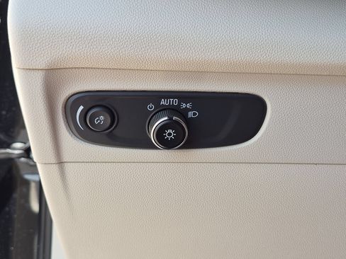Certified 2023 Buick Envision Preferred AWD/4WD image 16