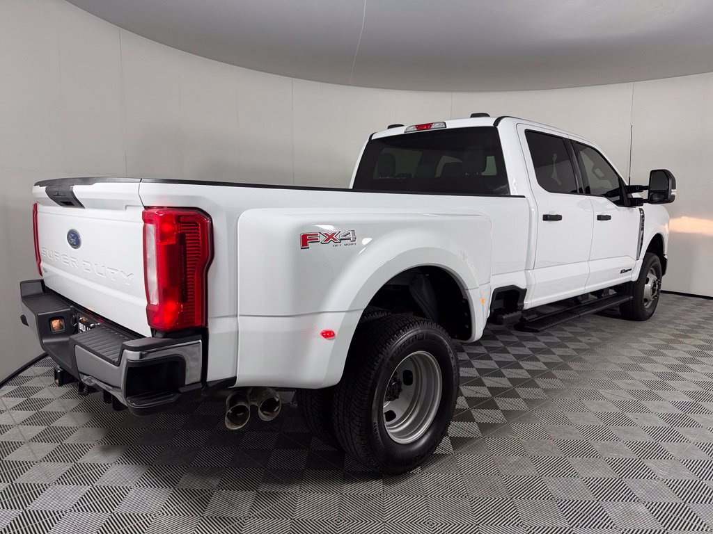 Used 2025 Ford F350 XLT w/ FX4 Off-Road Package AWD/4WD image 8
