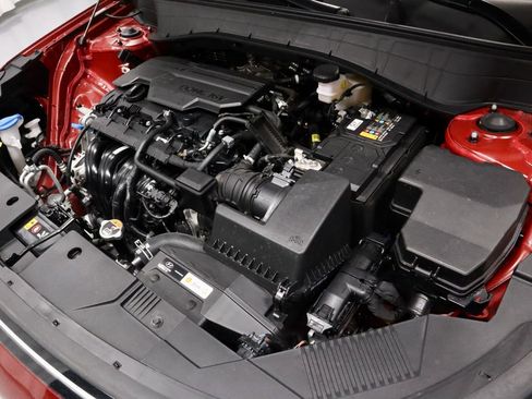 Certified 2025 Hyundai Kona SEL FWD image 17