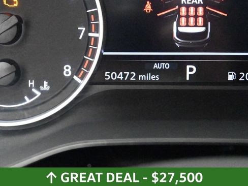 Used 2024 Nissan Pathfinder SV AWD/4WD image 38
