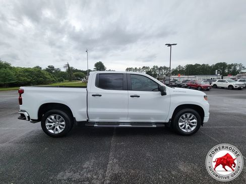 Used 2024 Chevrolet Silverado 1500 Custom RWD image 7