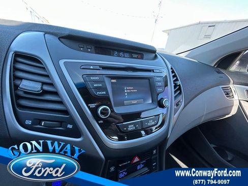 Used 2016 Hyundai Elantra Limited image 32