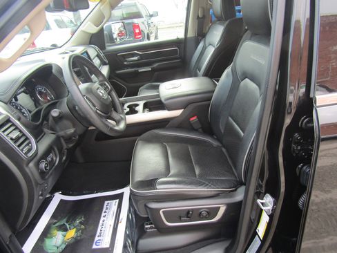 Used 2019 RAM 1500 Laramie image 16