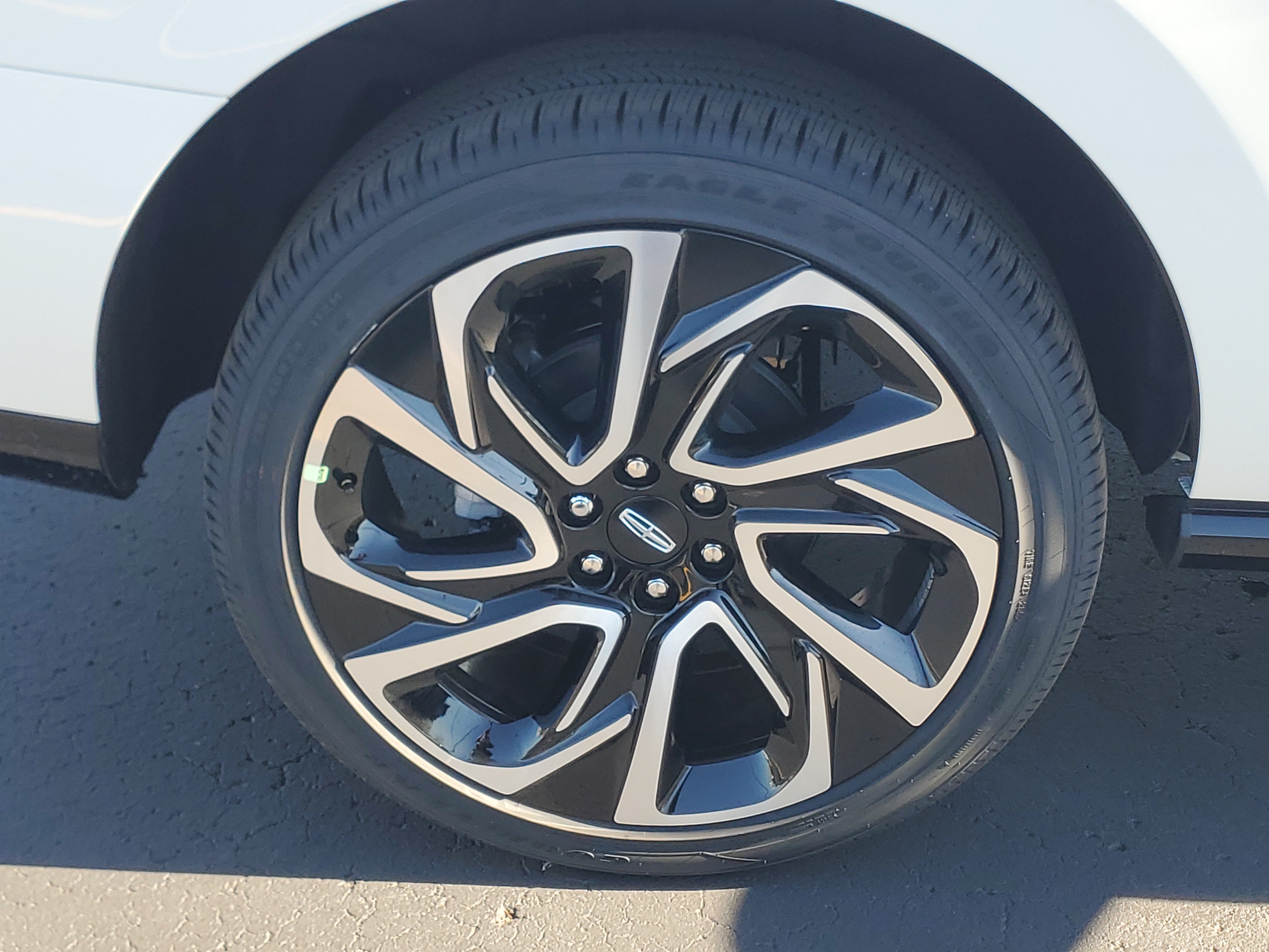 New 2027 Lincoln Navigator Reserve AWD/4WD image 5