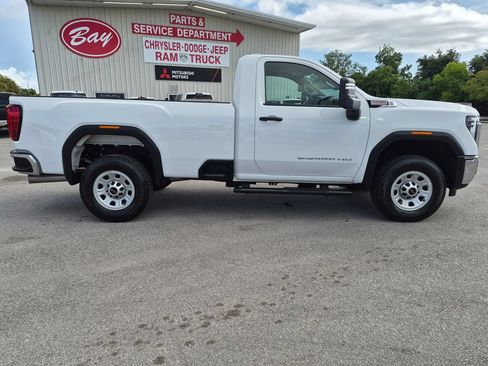 Used 2025 GMC Sierra 3500 Pro RWD image 4