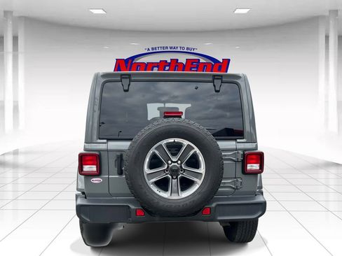 Used 2021 Jeep Wrangler Unlimited Sahara w/ Cold Weather Group AWD/4WD image 6