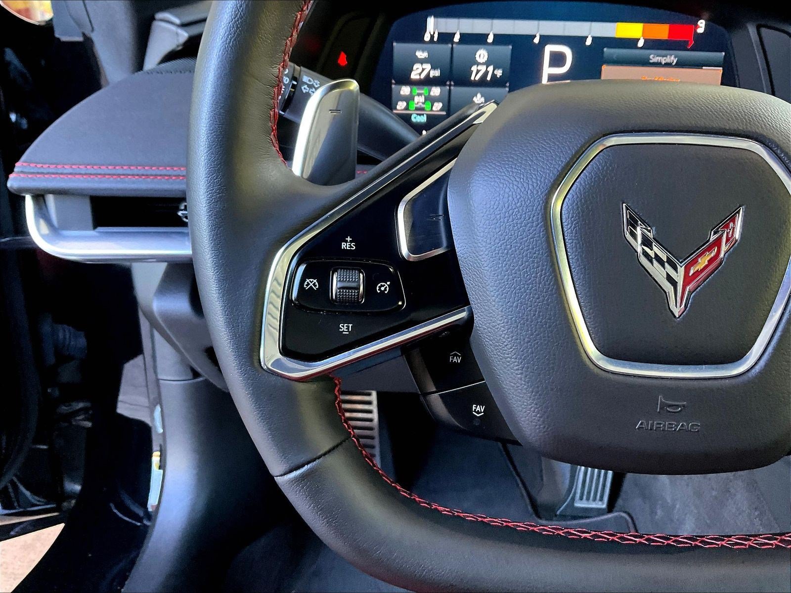 Used 2023 Chevrolet Corvette Stingray Coupe w/ Z51 Performance Package RWD image 10