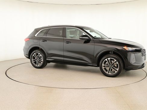 New 2025 Audi Q5 Premium image 9