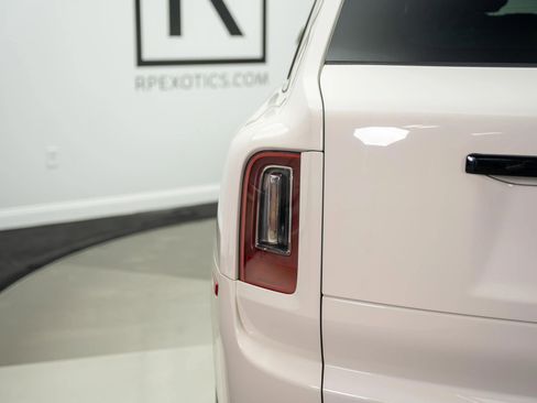 Used 2019 Rolls-Royce Cullinan AWD/4WD image 19