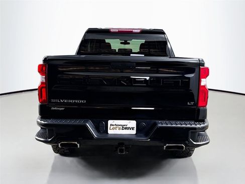 Used 2021 Chevrolet Silverado 1500 LT Trail Boss image 8