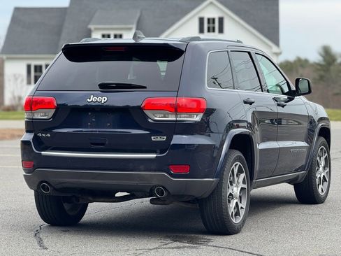 Used 2018 Jeep Grand Cherokee Limited image 6