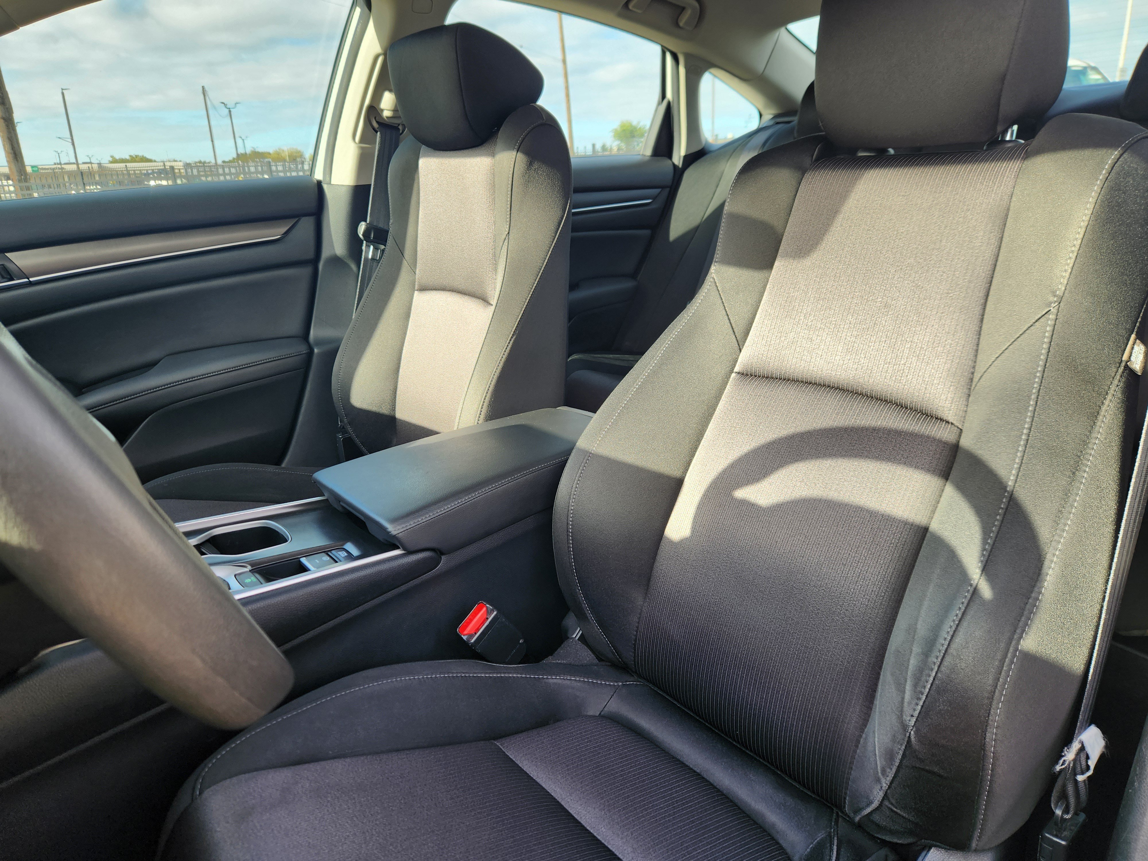 Used 2019 Honda Accord LX image 7