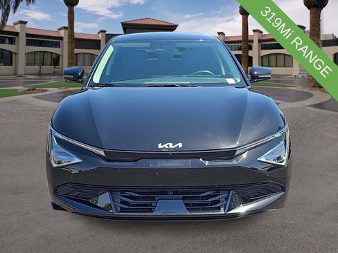 Used 2025 Kia EV6 Wind RWD image 3