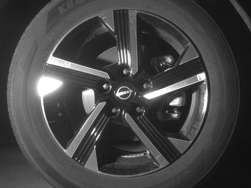 Used 2025 Nissan Sentra SV image 13