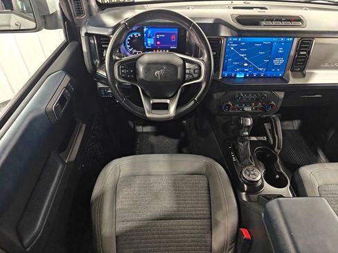 Used 2022 Ford Bronco Outer Banks AWD/4WD image 4