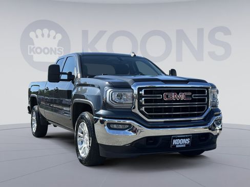Used 2018 GMC Sierra 1500 SLE w/ SLE Value Package AWD/4WD image 10