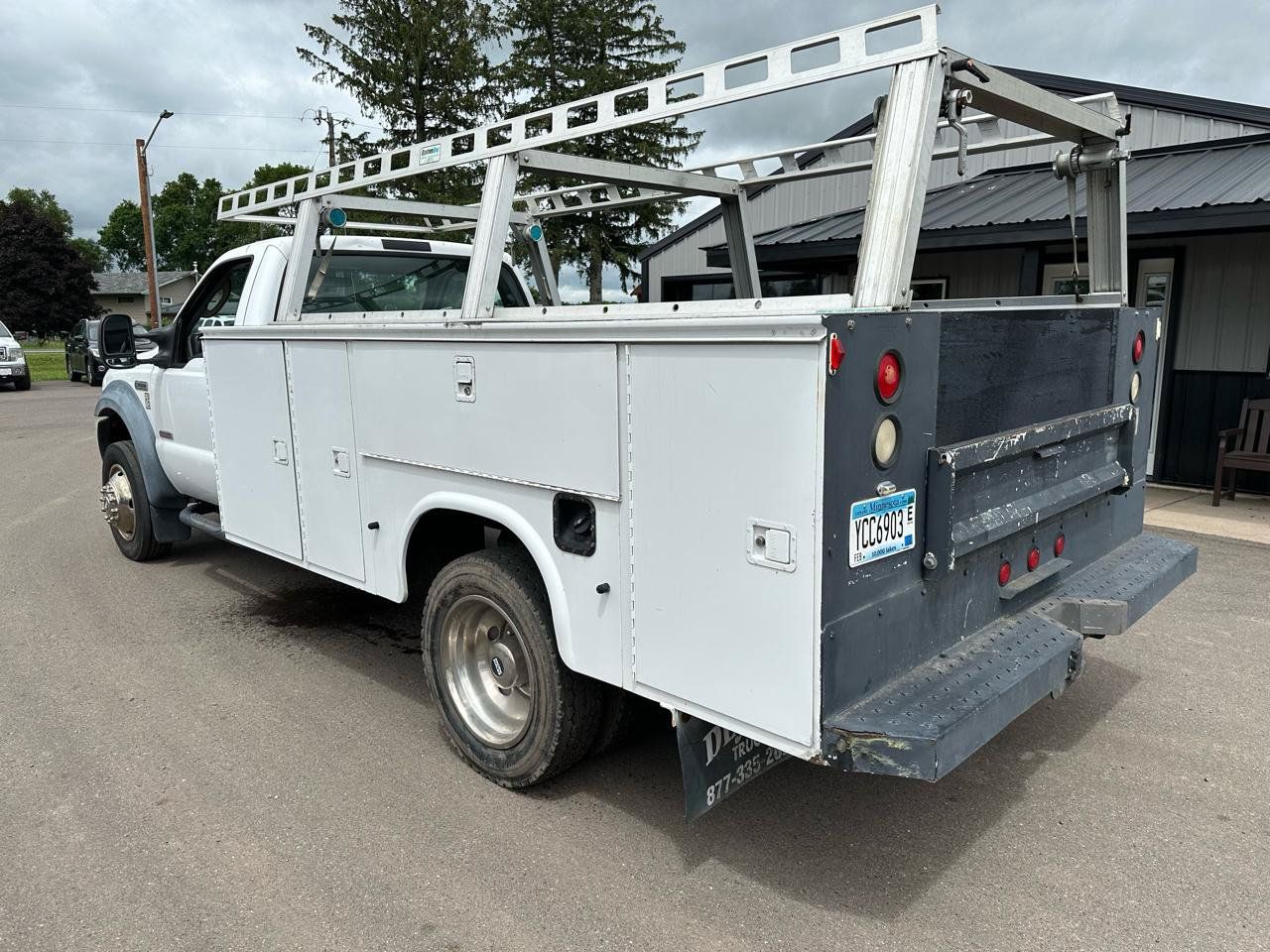 Used 2006 Ford F450 XL RWD image 2