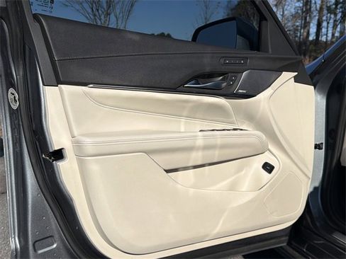 Used 2020 Cadillac CT4 Premium Luxury image 10