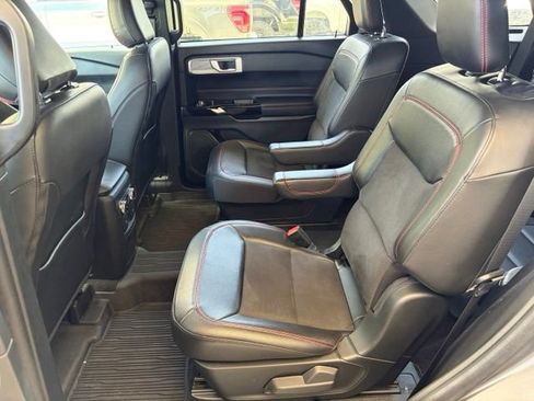 Used 2023 Ford Explorer ST-Line w/ Class IV Trailer Tow Package RWD image 15