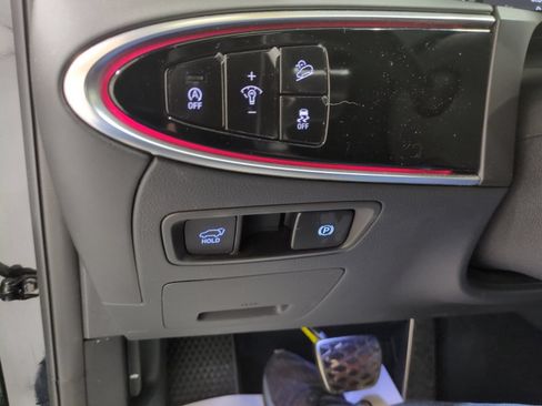Certified 2025 Genesis GV70 3.5T Sport AWD/4WD image 19